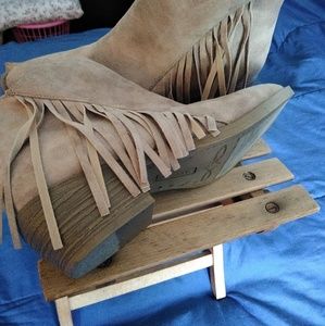 American Eagle Boots